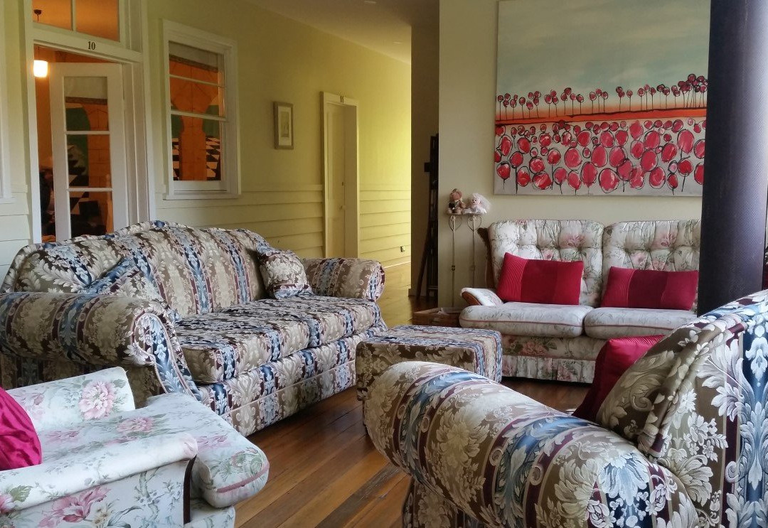 Continental House主图