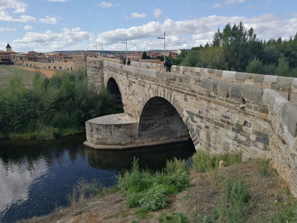 Puente del Passo Honroso景点图片