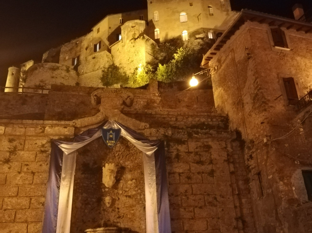 Piazza di Pietra Sprecata景点图片