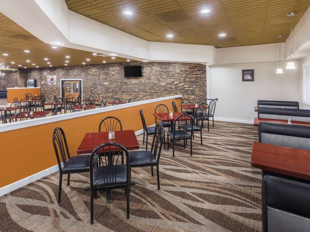 AmericInn by Wyndham Janesville主图