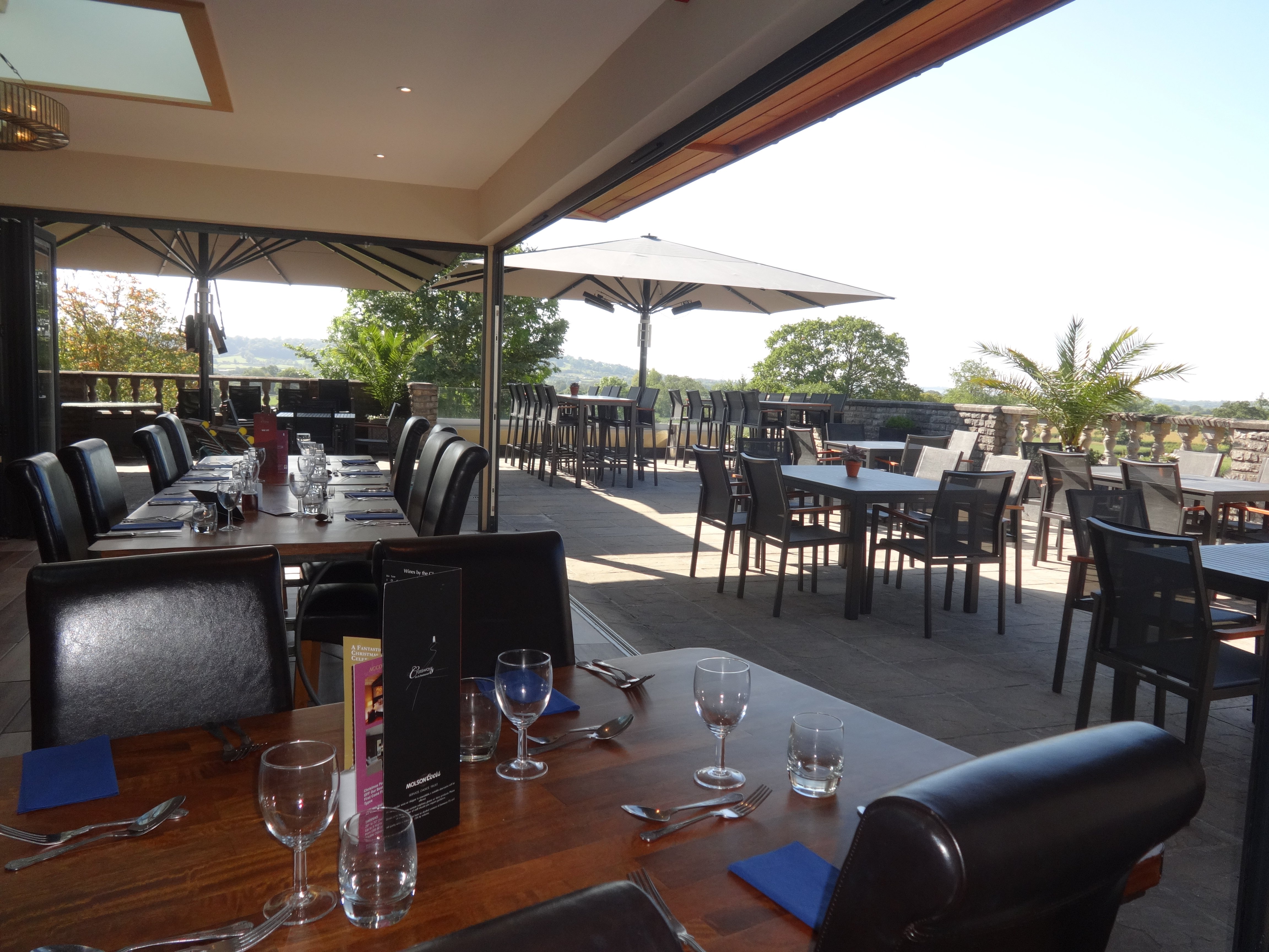 The Crossways-官方