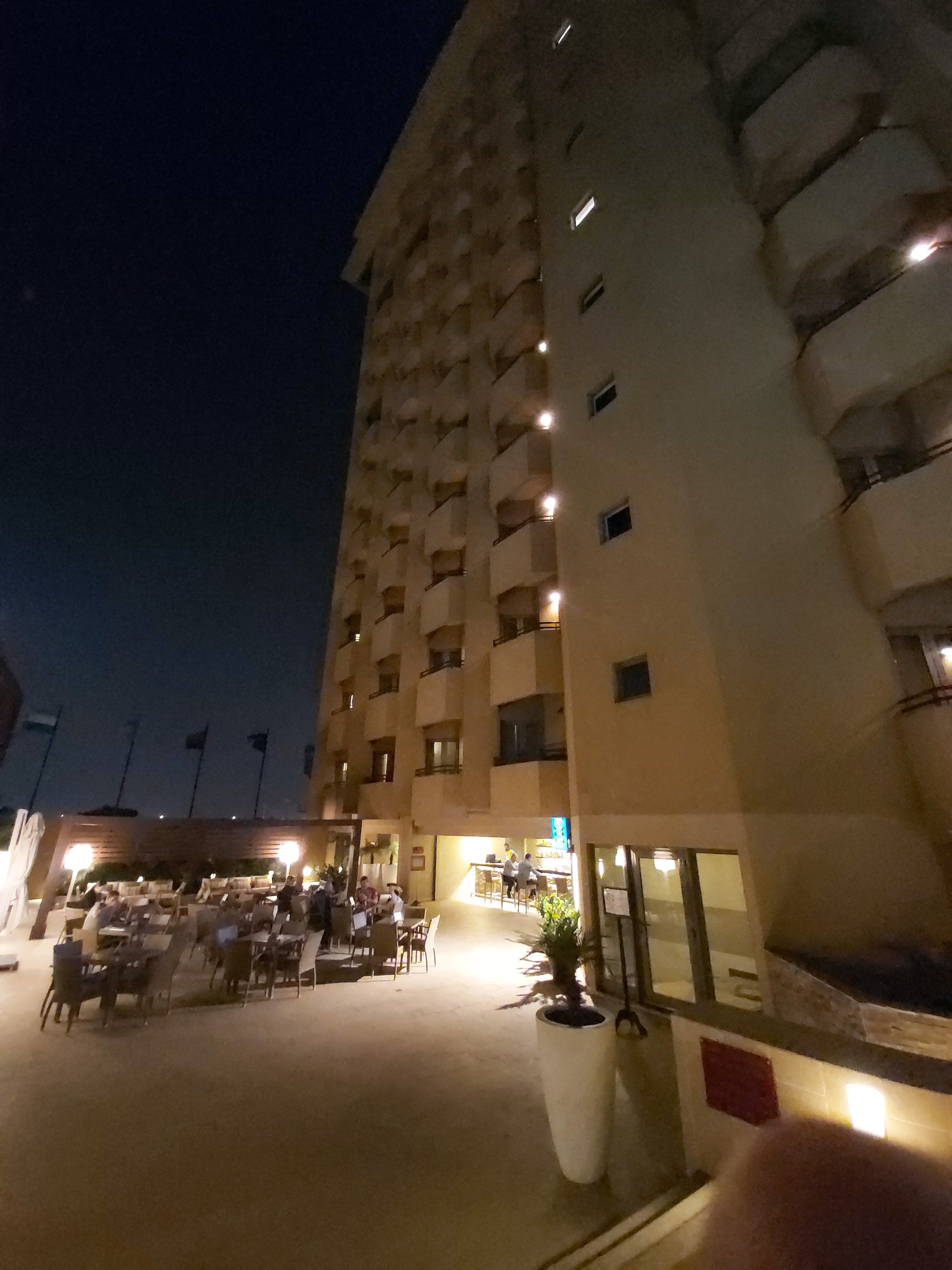 阿尔瓦拉德酒店-portrait