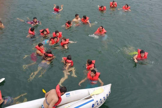 Catamarán Tucán Arenal-Nuevo Arenal必去景点