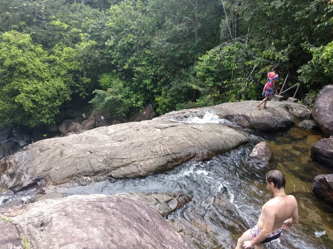 Andahalena Ella Waterfall-Elpitiya必去景点