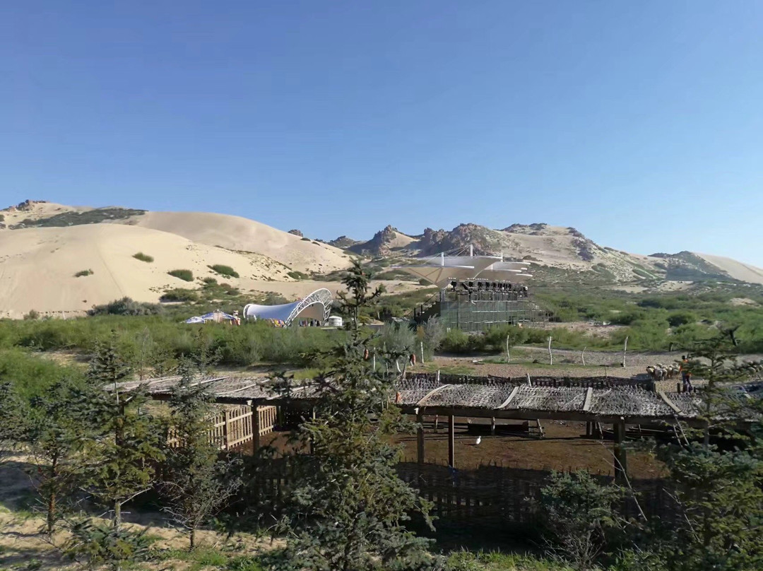 玉龙沙湖景区-赤峰市必去景点