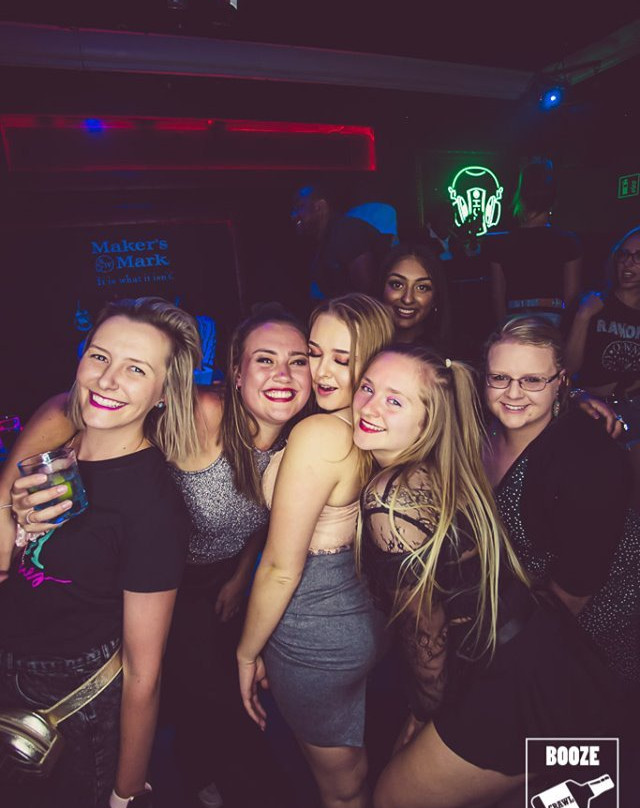 Krakow Party Animals Pub Crawl-克拉科夫必去景点