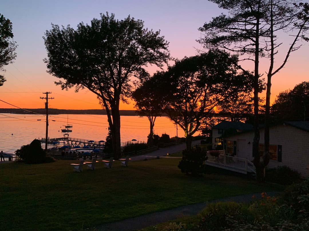 Spruce Point Inn Resort And Spa主图