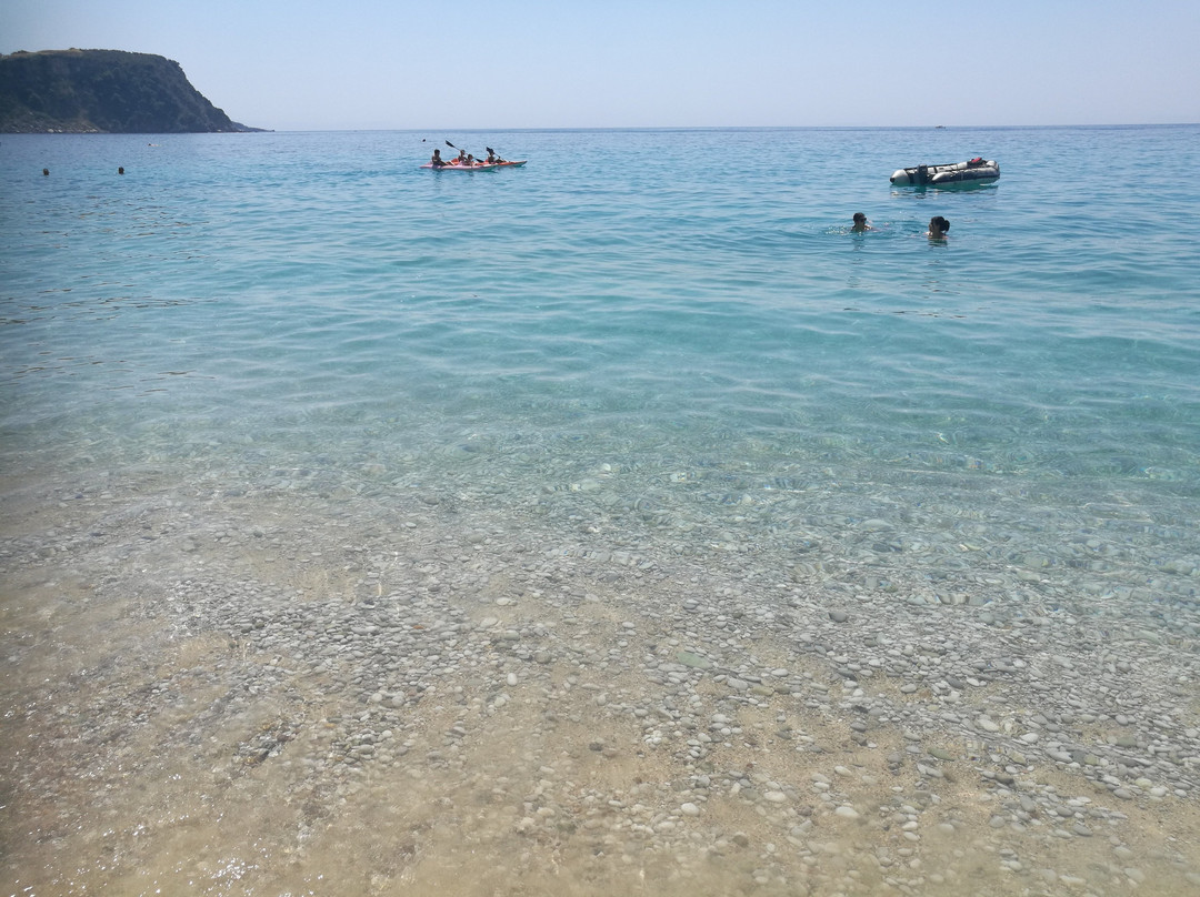Marachi Beach-Himare必去景点