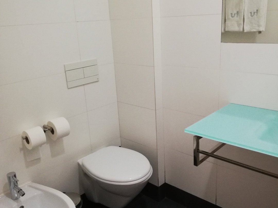 维多利亚酒店主图