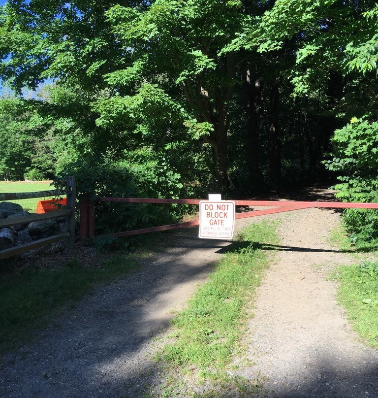 Nonnewaug Falls-Bethlehem必去景点