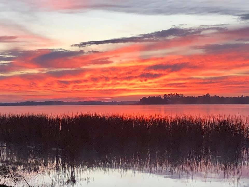 Lake Kerr景点图片