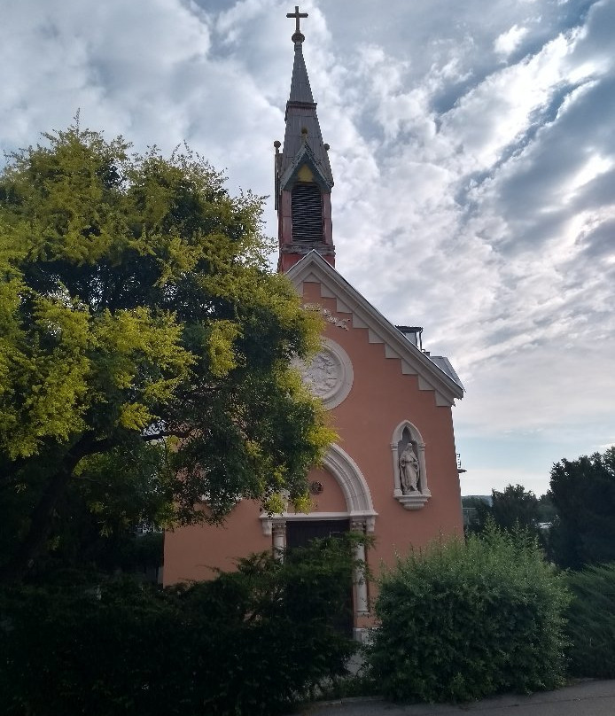 Jesus´s Saint Heart Chapel-皮耶什佳尼必去景点