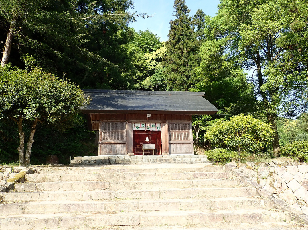 Hibayama Kume Shrine景点图片