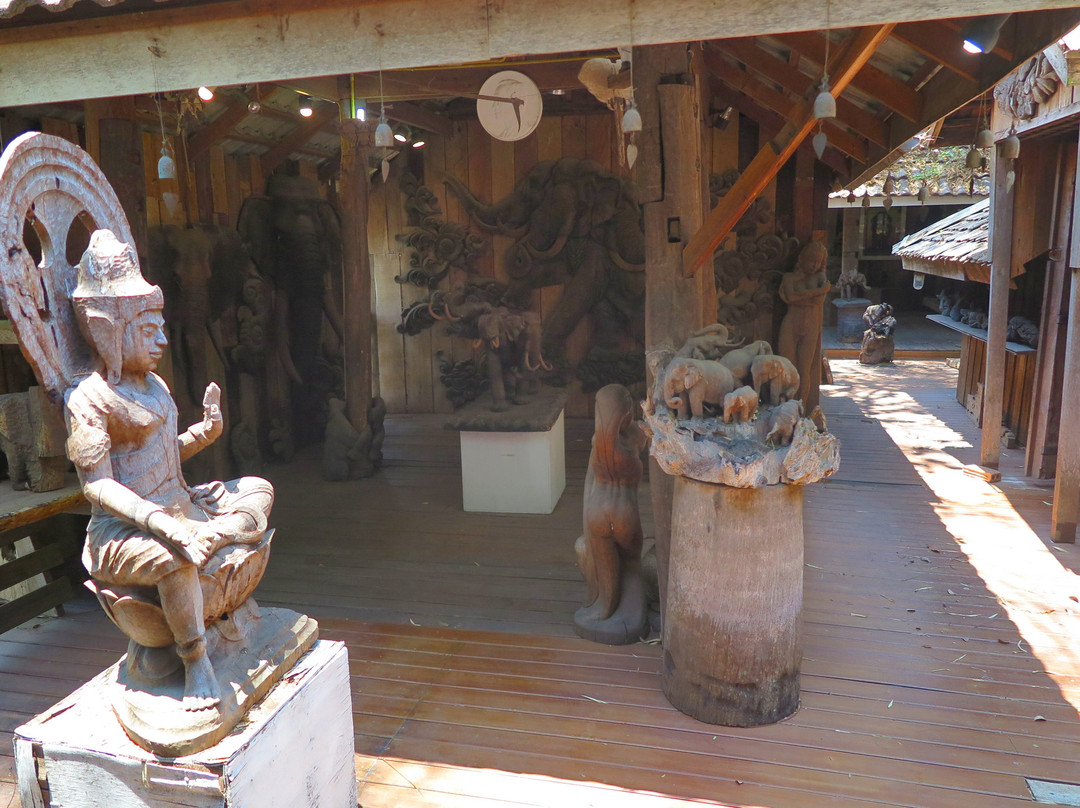 Baan Jang Nak - A Museum of Elephant Wood Carvings景点图片