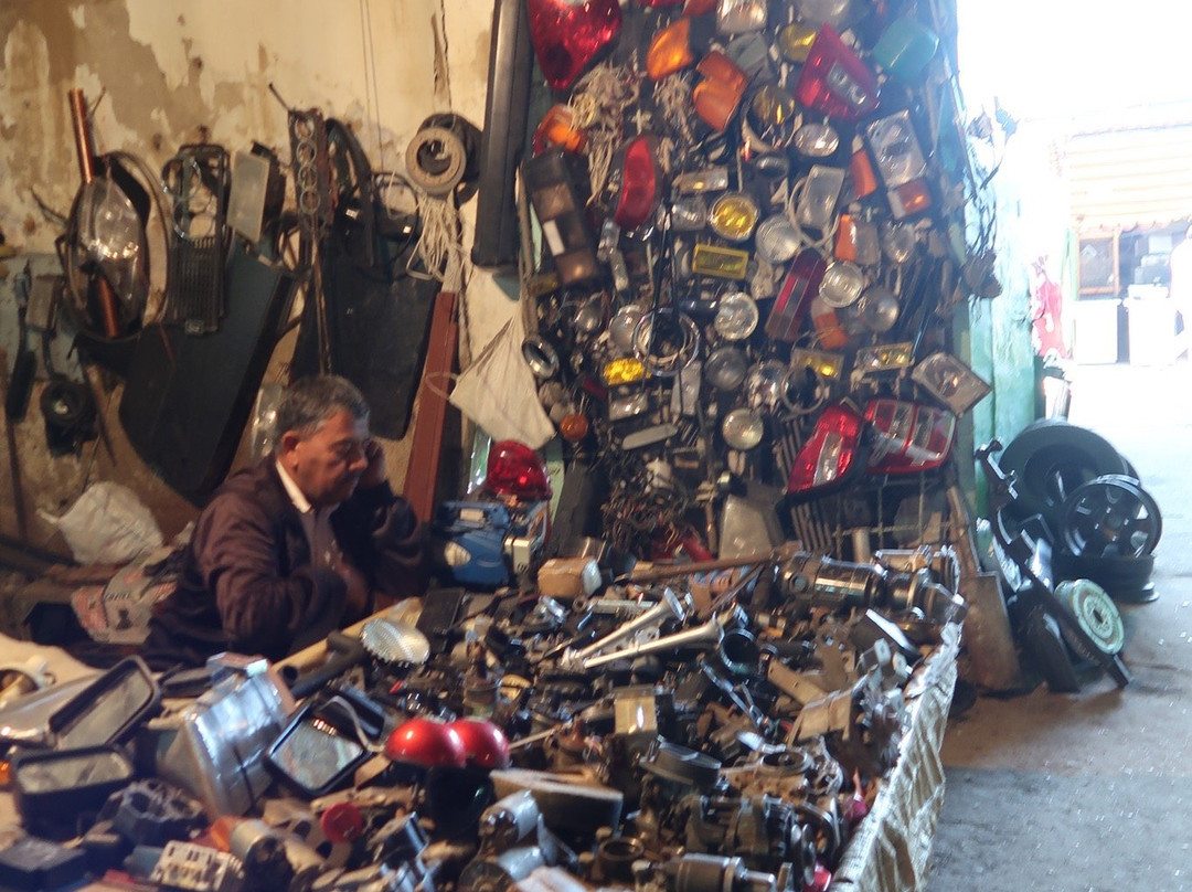 Yangiobod Weekend Flea Market景点图片