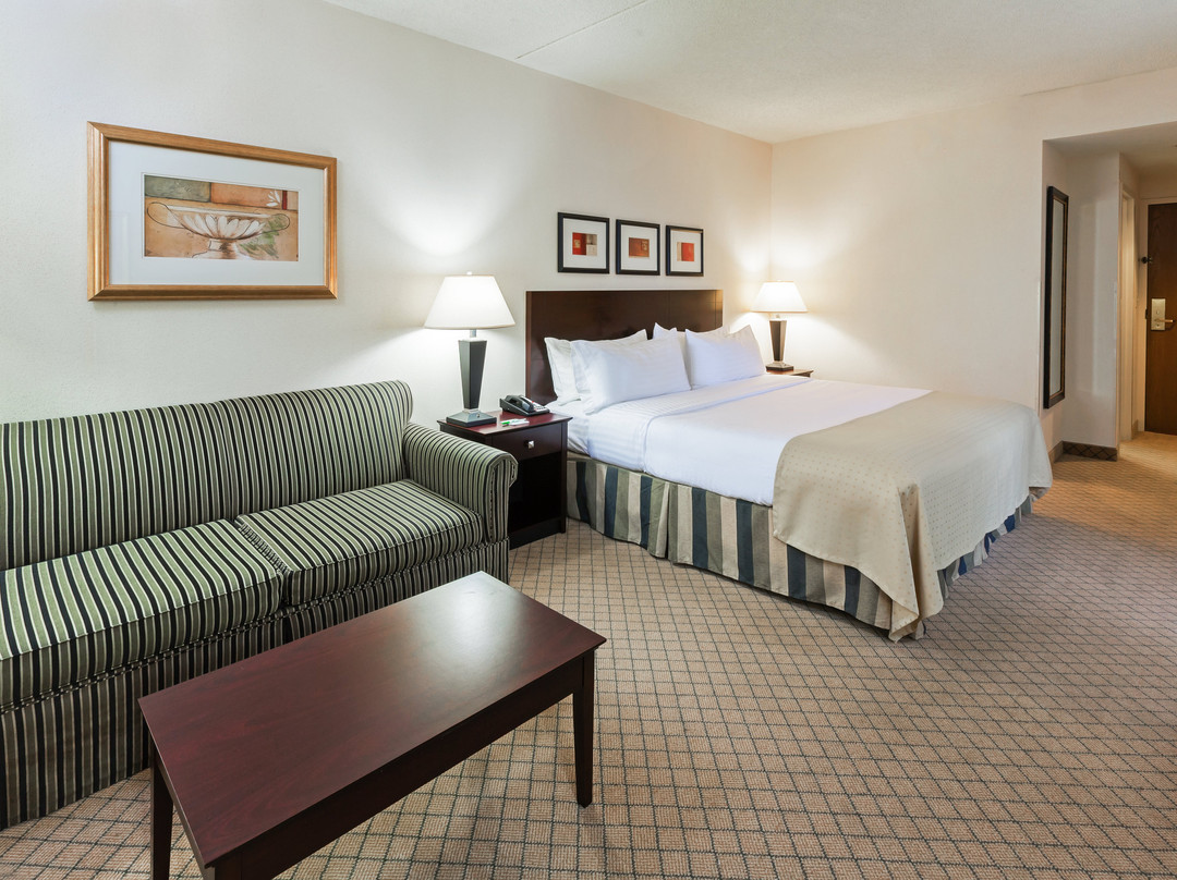 Holiday Inn & Suites Springfield - I-44 By IHG主图