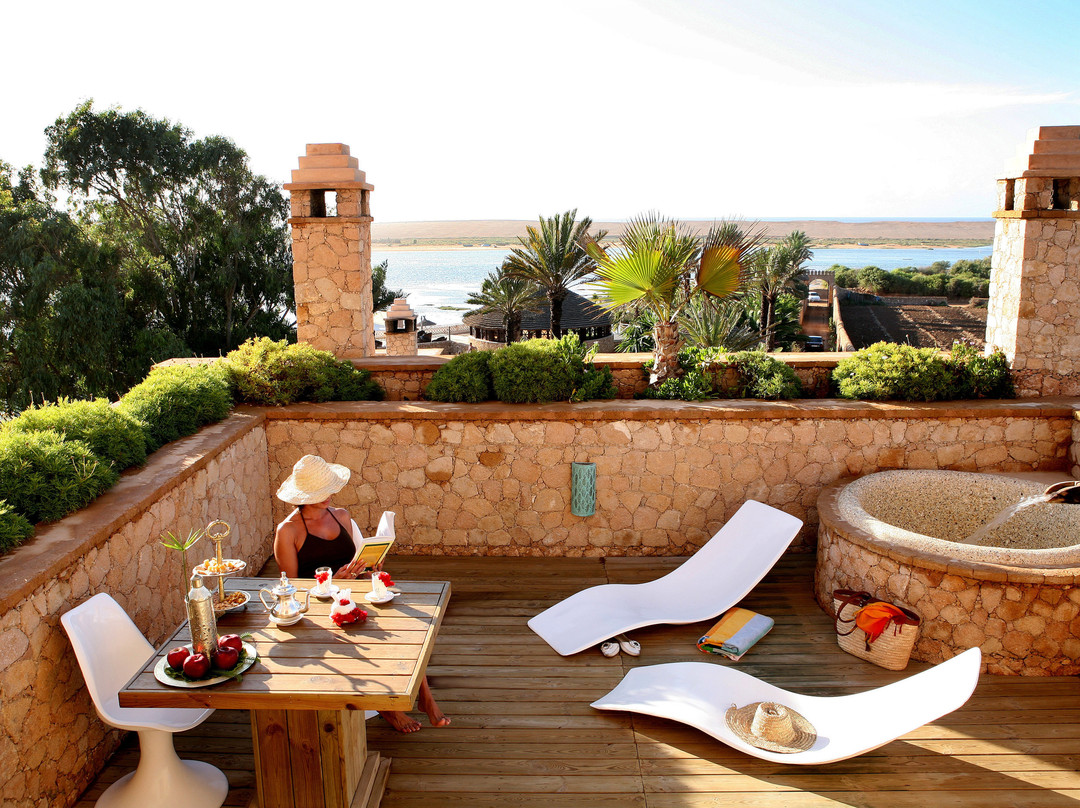 拉苏丹娜沃利迪耶酒店主图