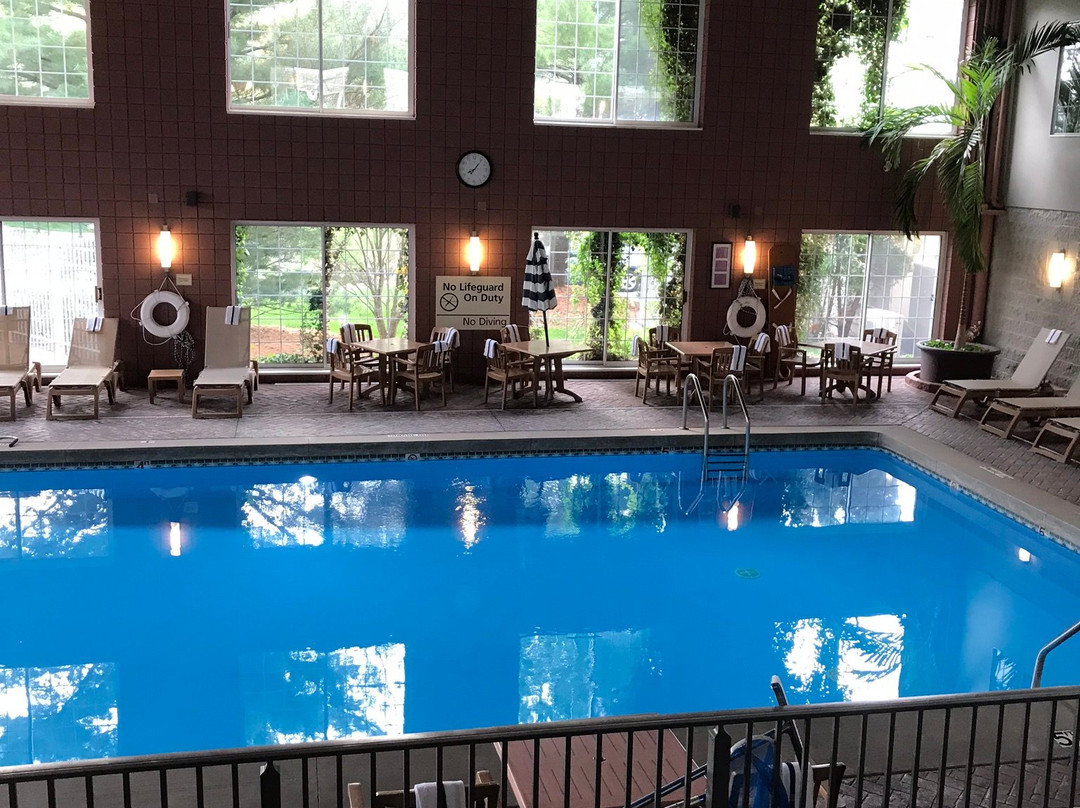 Hampton Inn Holland主图