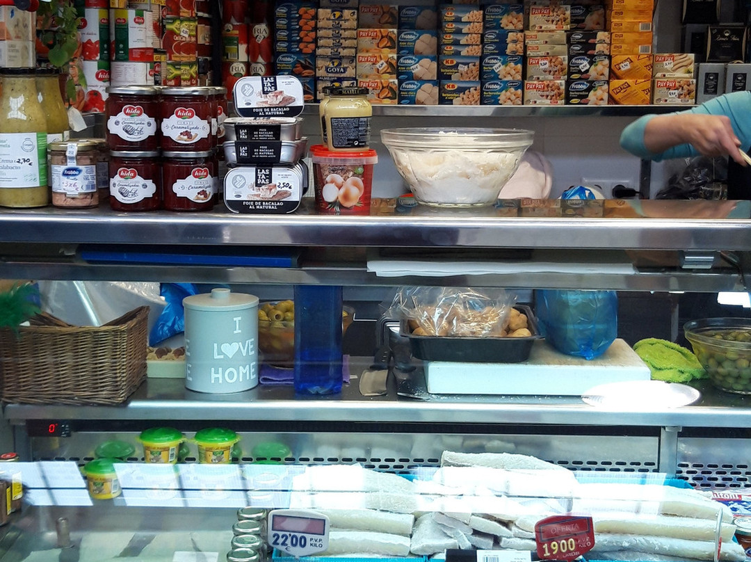 Mercat Municipal de la Plaça Europa-比拉德坎斯必去景点