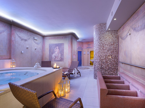 佳乐丽罗姆酒店主图