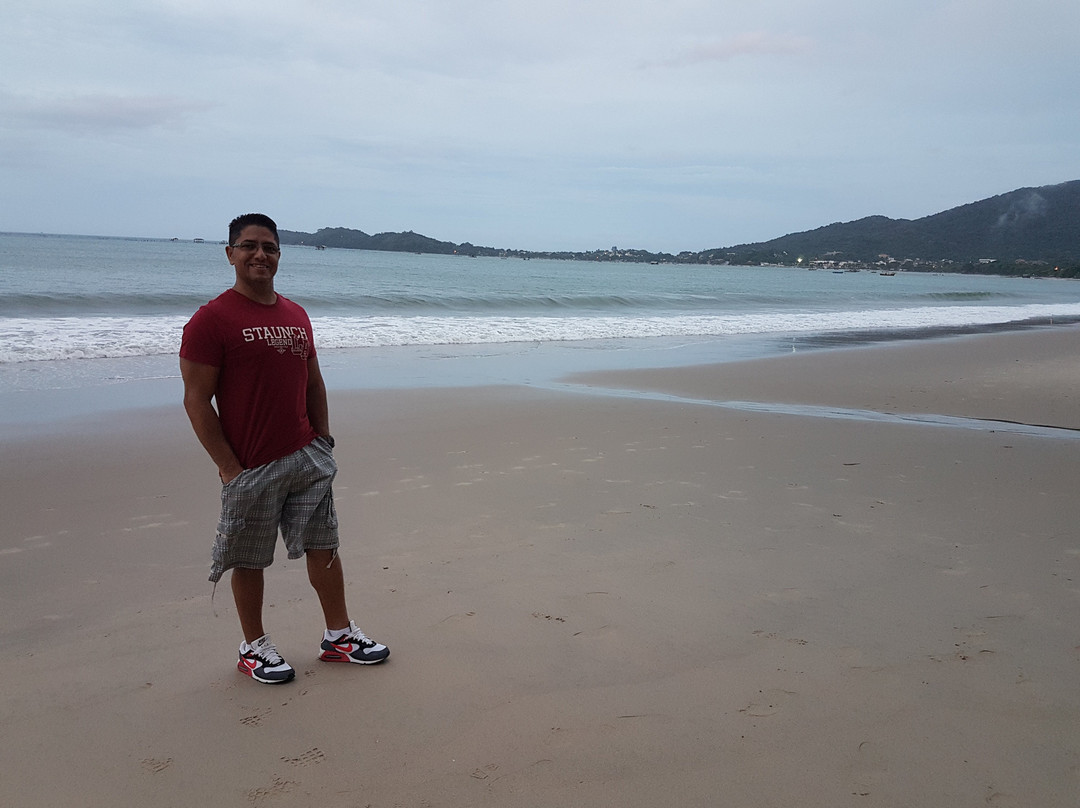 Praia do Quilombo-佩尼亚必去景点