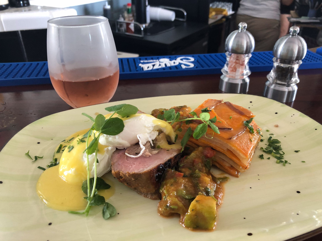 Grapetree Bay餐馆和美食-Salt at the Dairy (Salt Great Pond)