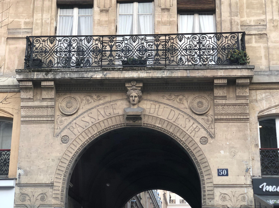 Perazzo Tours景点图片