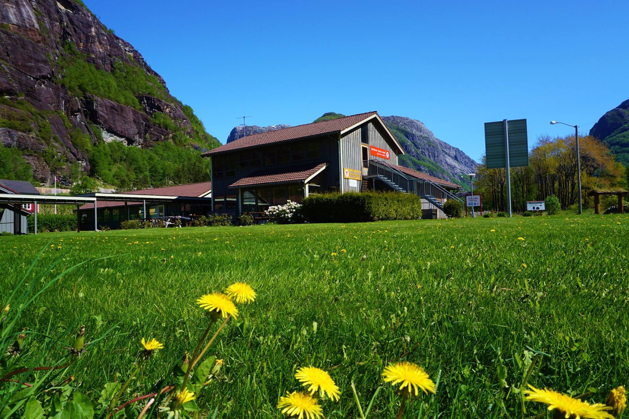 Lysefjorden Turisthytte-官方