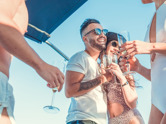 Chrystal Blue VIP premium yachts & boat trips-拉纳加必去景点