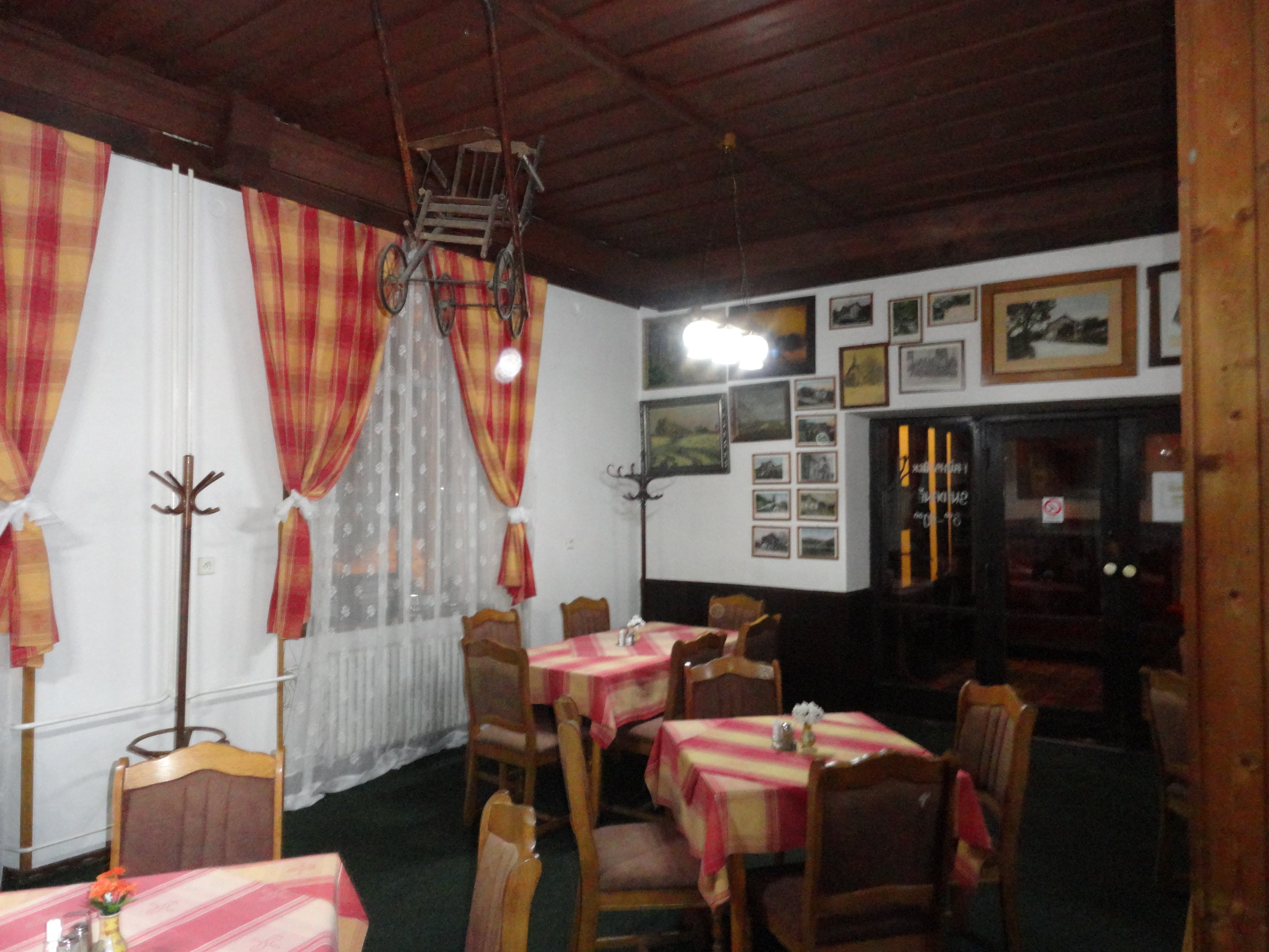 Hotel Karolina-餐饮