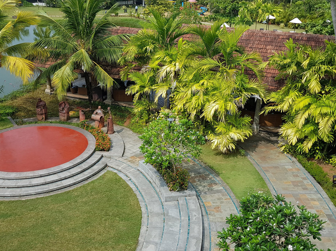 Vasundhara Sarovar Premiere主图