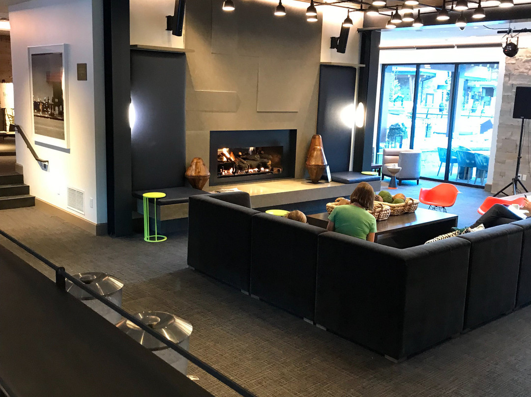 Limelight Hotel主图