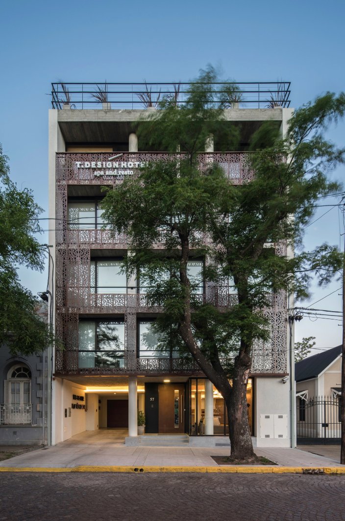 T Design Hotel-portrait