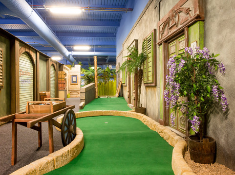 Paradise Island Adventure Golf Derby-德比必去景点