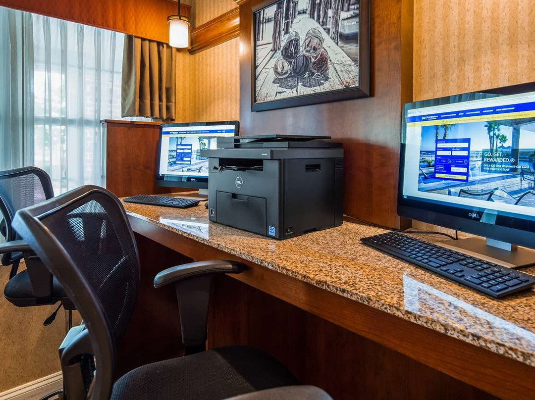 Best Western Plus Easton Inn & Suites主图