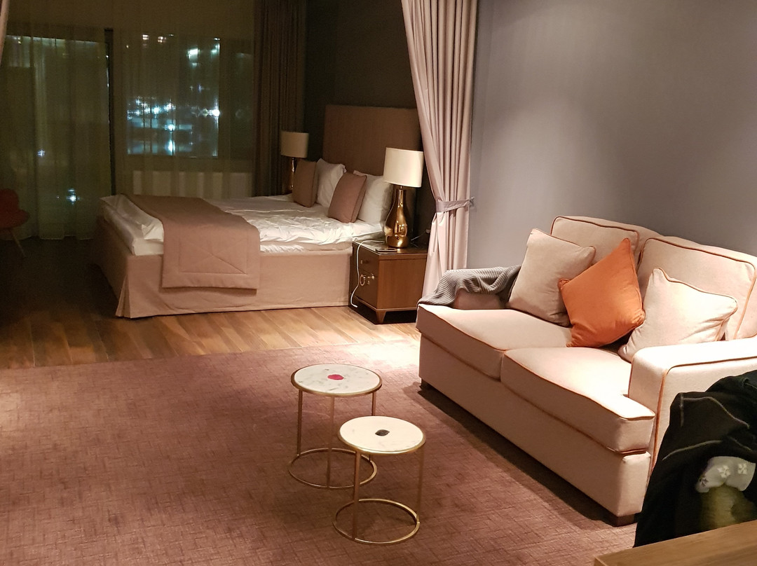 Lahta Plaza Hotel主图