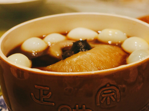 新紫阳大酒店主图