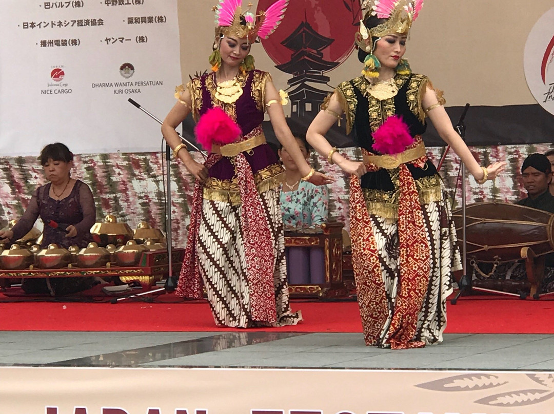 难波Hatch现场音乐会-大阪市必去景点