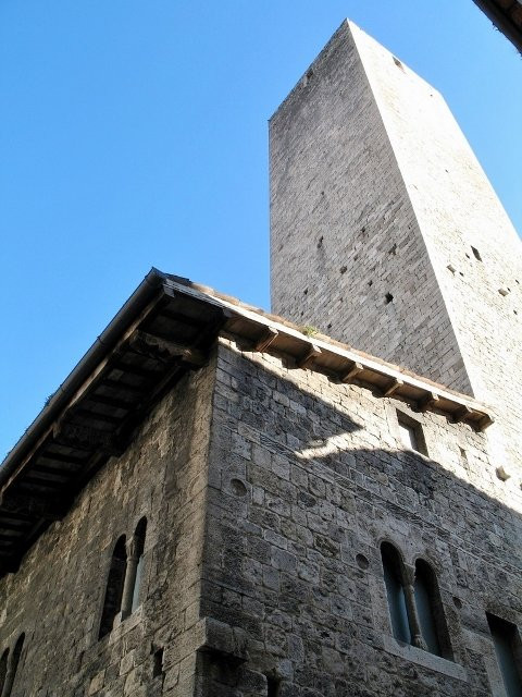 Torre degli Ercolani景点图片