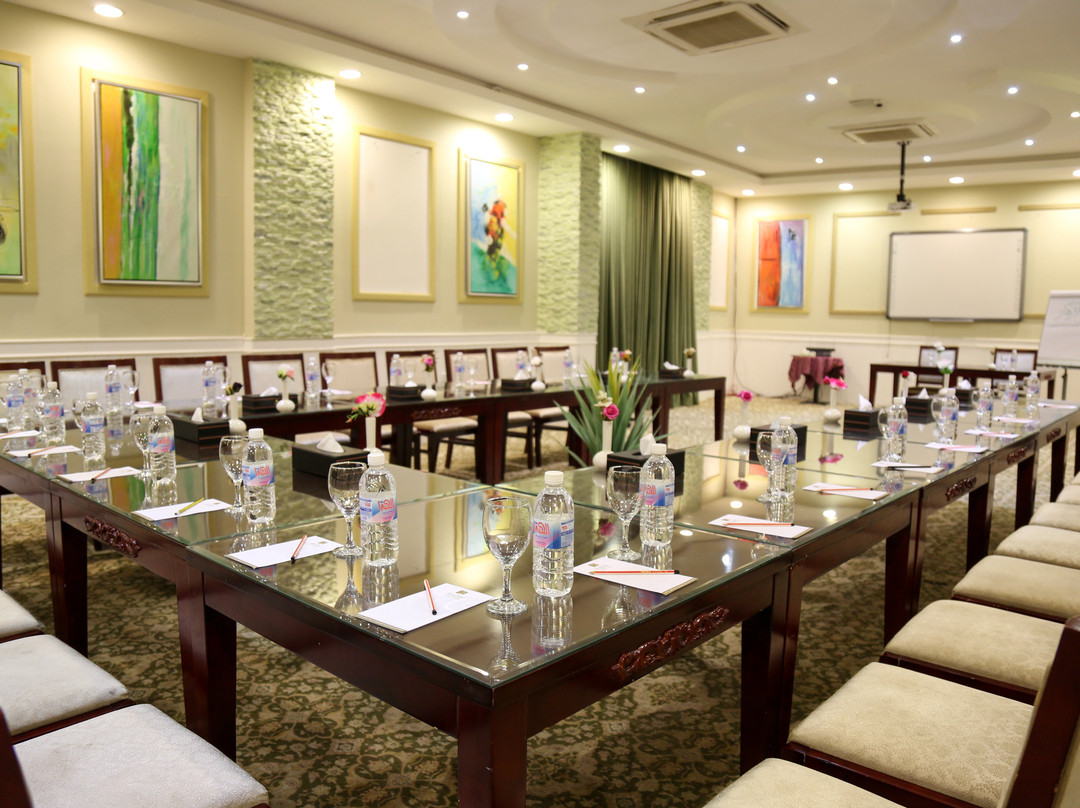 Alazhar Palace Hotel主图