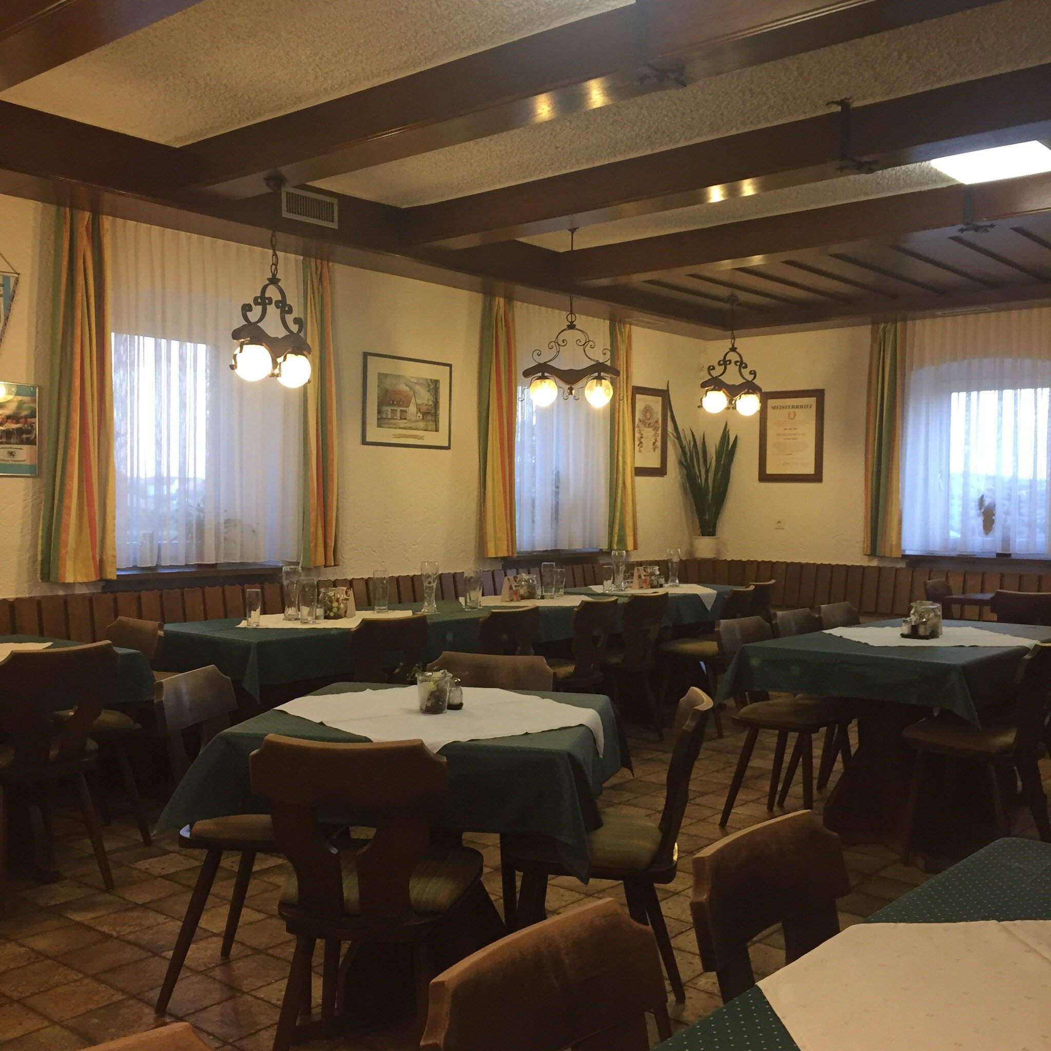 Landgasthof Zirlwirt-官方