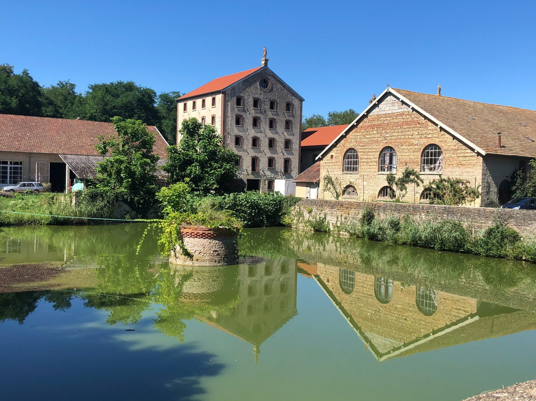 Abbaye Notre-Dame-des-Dombes-Le Plantay必去景点