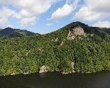 Tarnita Lake景点图片