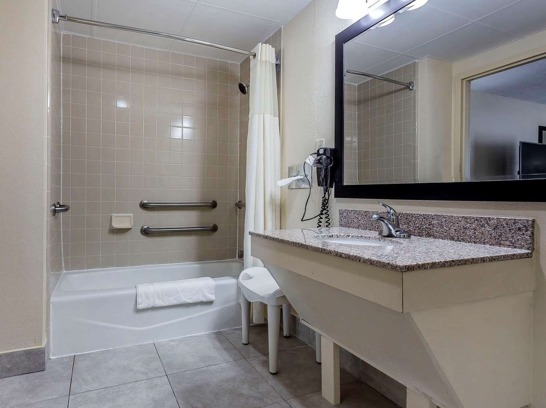 Quality Inn Pinehurst Area主图