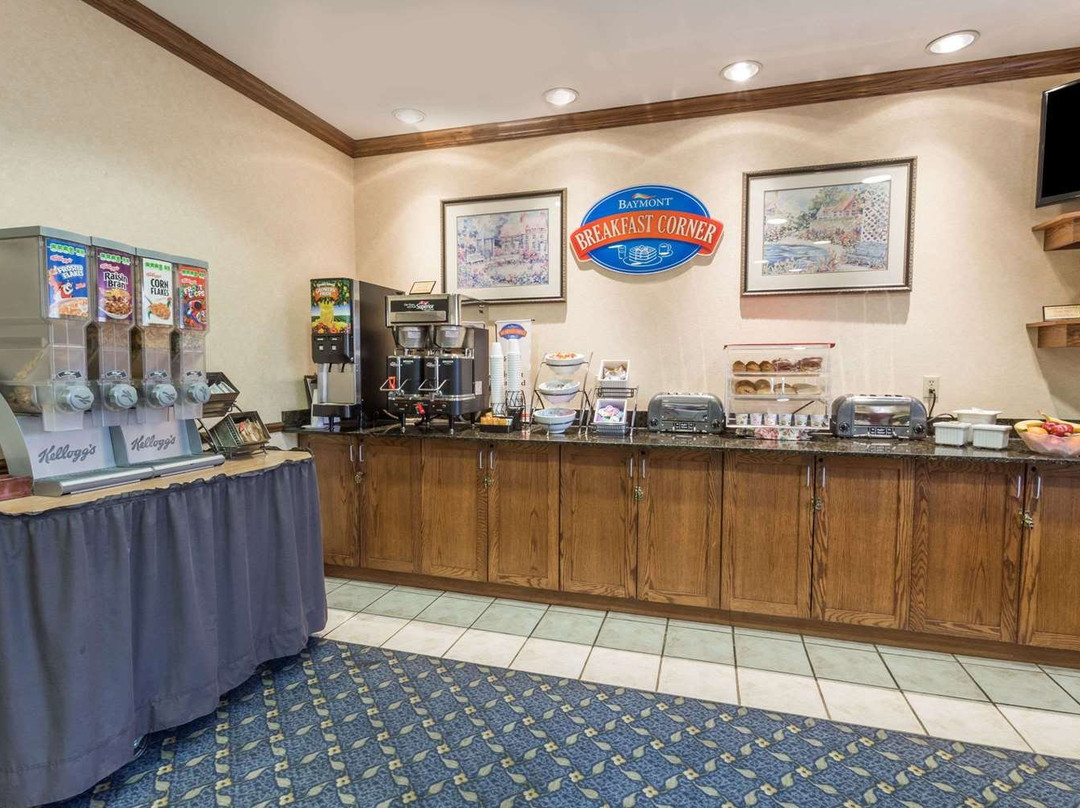 Baymont by Wyndham Waterford/Burlington WI主图