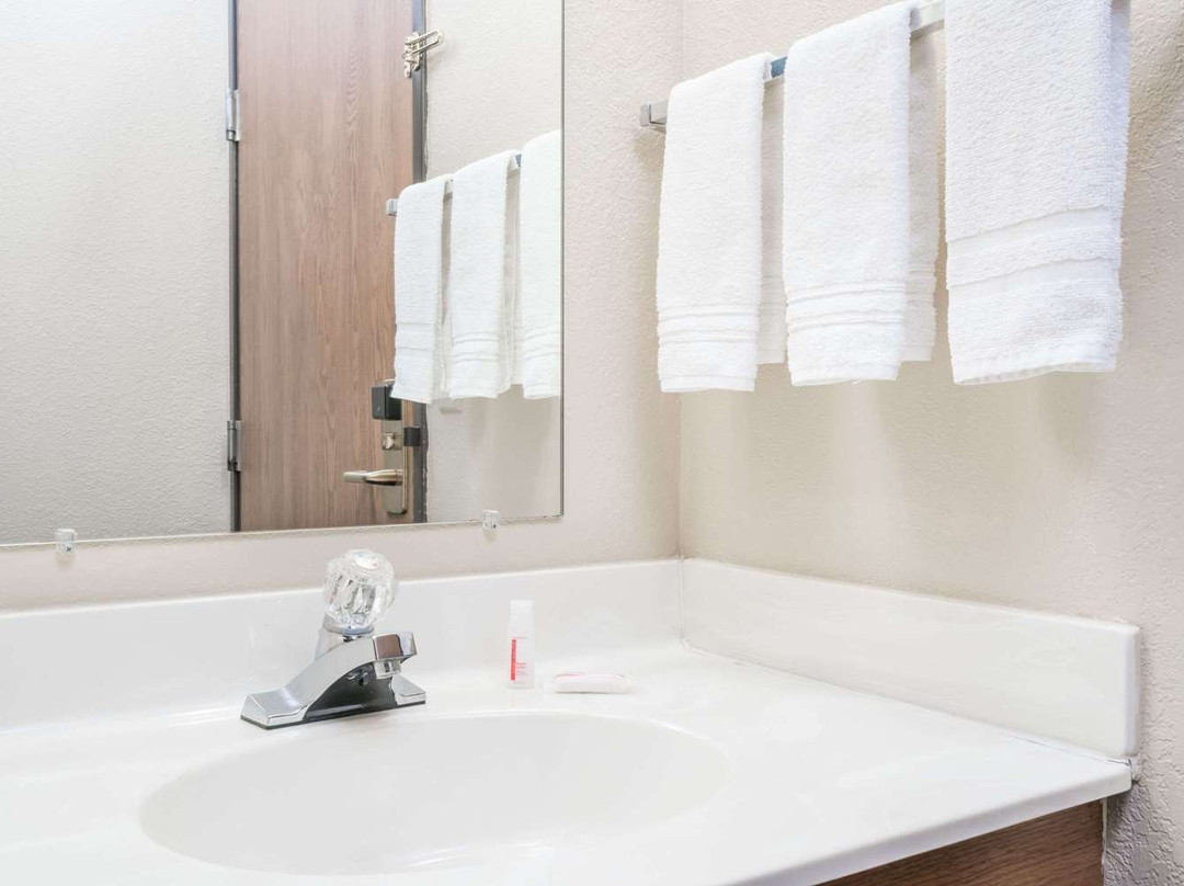 Super 8 by Wyndham Milaca主图