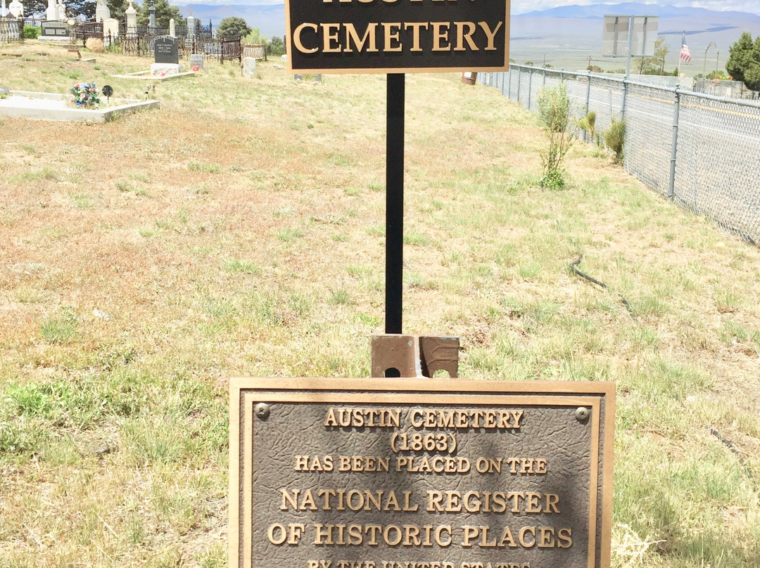 Austin Nevada Cemetery景点图片