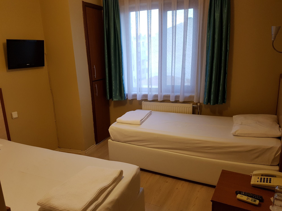 Hotel Crowded House主图