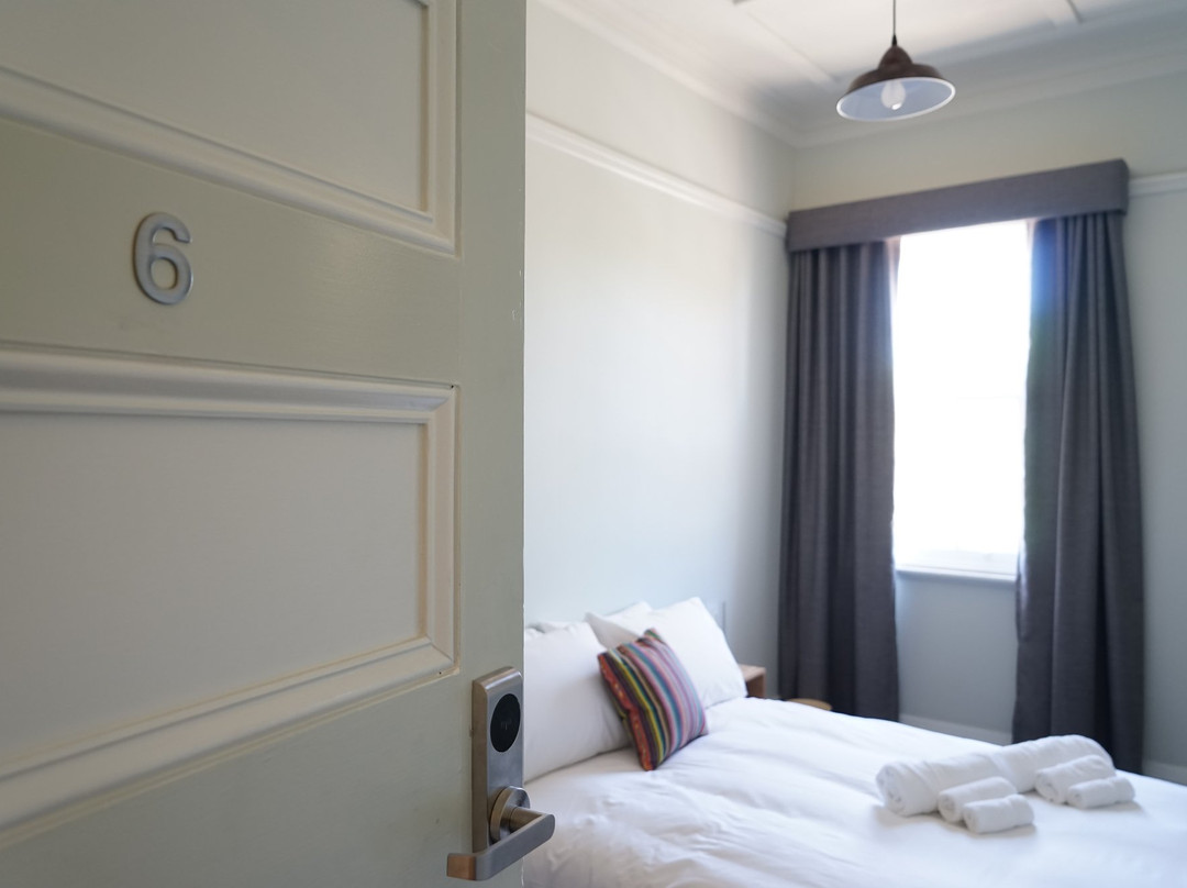 Rosehill Hotel主图