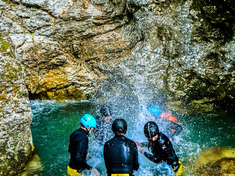 Soca Adventure-博韦茨必去景点